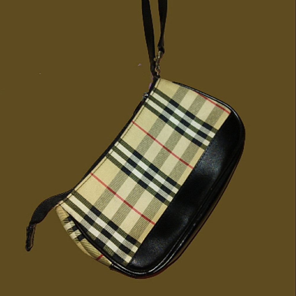 Chic Beige Design Clutch Bag